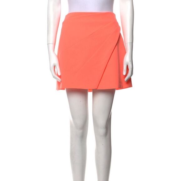 ALICE + OLIVIA Cutout Accent Mini Skirt | Size 6 - Picture 1 of 4